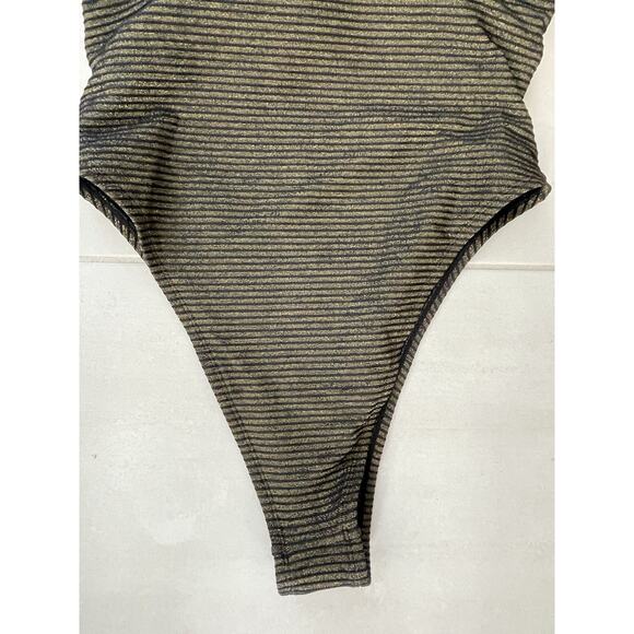 Cupshe Swim One Piece Swimsuit Cut Out Metallic Swimwear - Picture 9 of 12